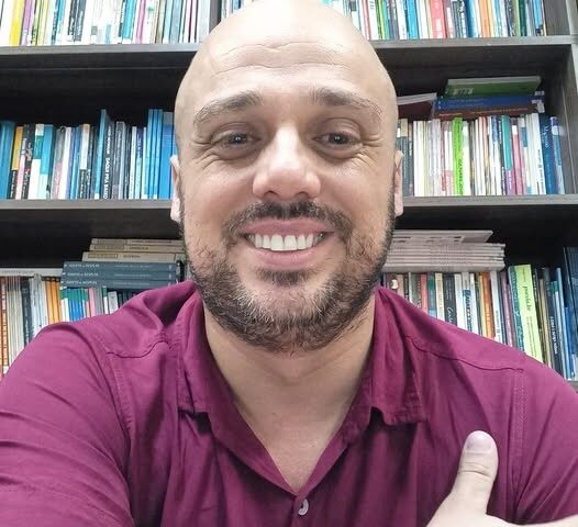 Revista do Livro: Fabiano Campachi