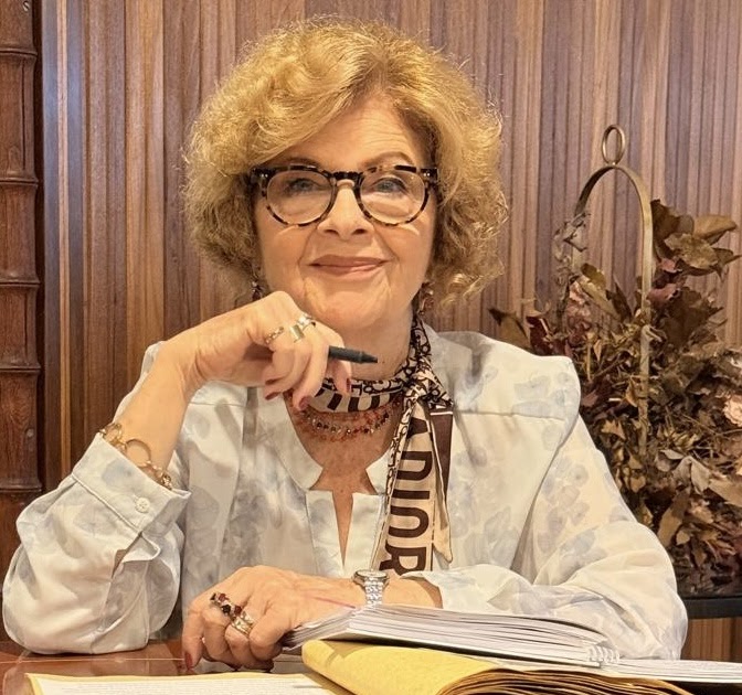 Revista do Livro: Maria Beatriz Del Peloso Ramos