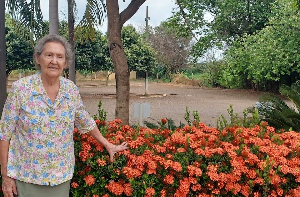 Revista do Livro: Antonieta Costa Araújo