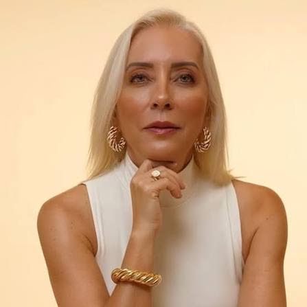 Revista do Livro: Andrea Ávila - Autora de: OS NOVOS 50+