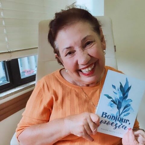 Revista do Livro: Regina Souza Vieira